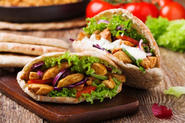 Gyros pitában - PROAKTIVdirekt Életmód magazin és hírek - proaktivdirekt.com