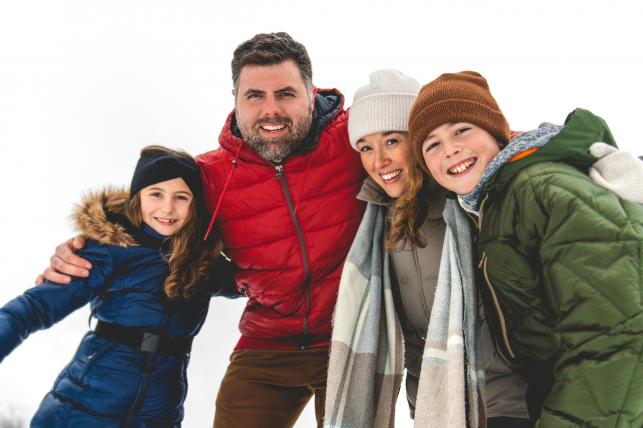 Január családdal Fotó: 123rf.com - PROAKTIVdirekt Életmód magazin és hírek - proaktivdirekt.com