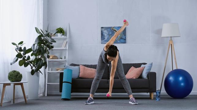 Mozgás, otthon Fotó: 123rf.com - PROAKTIVdirekt Életmód magazin és hírek - proaktivdirekt.com