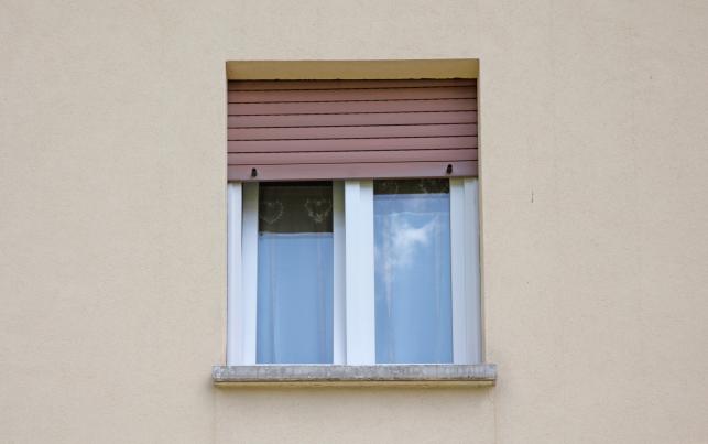 Redőny Fotó: 123rf.com - PROAKTIVdirekt Életmód magazin és hírek - proaktivdirekt.com