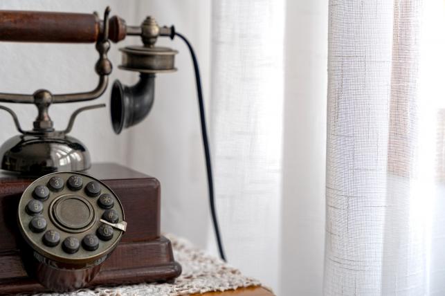 Régi telefonkészülék Fotó:123rf.com - PROAKTIVdirekt Életmód magazin és hírek - proaktivdirekt.com