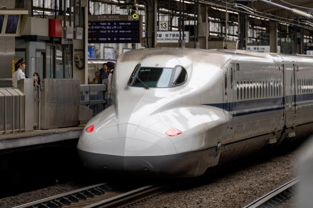 Shinkansen Fotó:123rf.com - PROAKTIVdirekt Életmód magazin és hírek - proaktivdirekt.com