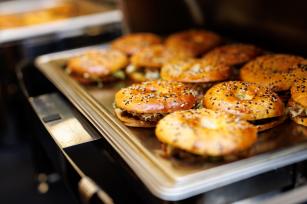 Bagelek a sütőben Fotó:123rf.com - PROAKTIVdirekt Életmód magazin és hírek - proaktivdirekt.com