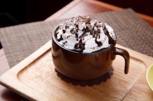 Édes desszert pohárban Fotó:123rf.com - PROAKTIVdirekt Életmód magazin és hírek - proaktivdirekt.com