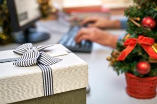 Céges karácsonyi ajándék (Illusztráció) - PROAKTIVdirekt Életmód magazin és hírek - proaktivdirekt.com