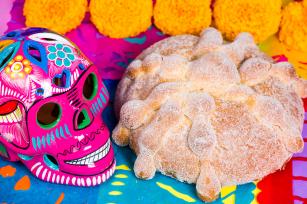 Pan de muerto Fotó:123rf.com - PROAKTIVdirekt Életmód magazin és hírek - proaktivdirekt.com