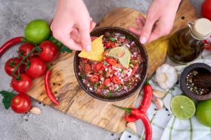 Paradicsomos salsa Fotó:123rf.com - PROAKTIVdirekt Életmód magazin és hírek - proaktivdirekt.com